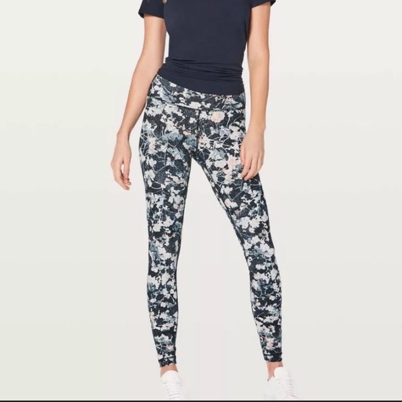 Lululemon Wunder Under Tight Spring Bloom - Picture 1 of 6